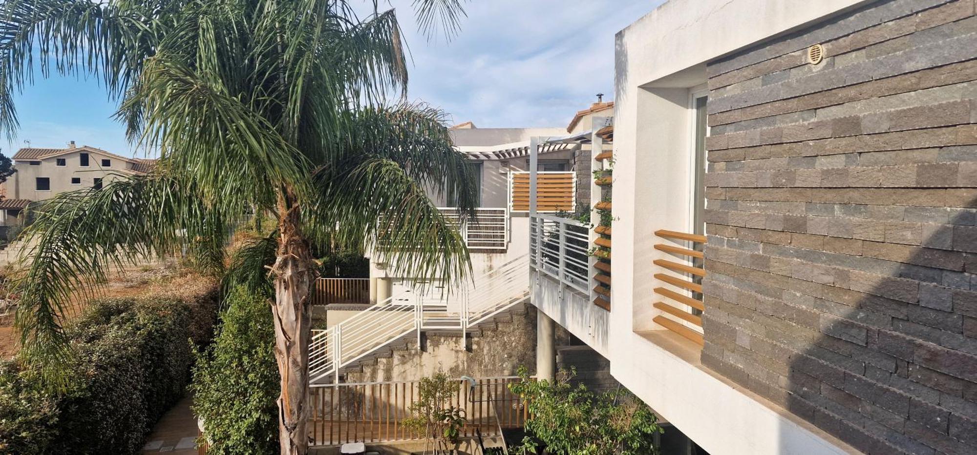 Casa Vacanze Rebecca 普拉 外观 照片